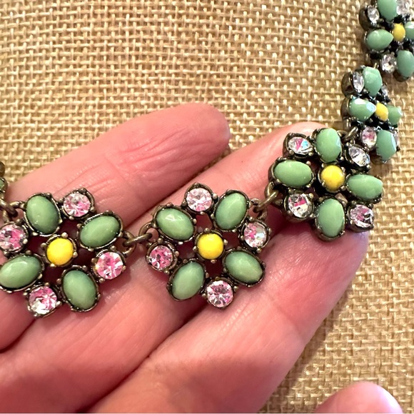 Jade & Jasper Statement Necklace- antique gold w/ flowers green, yellow & clear - Picture 5 of 12